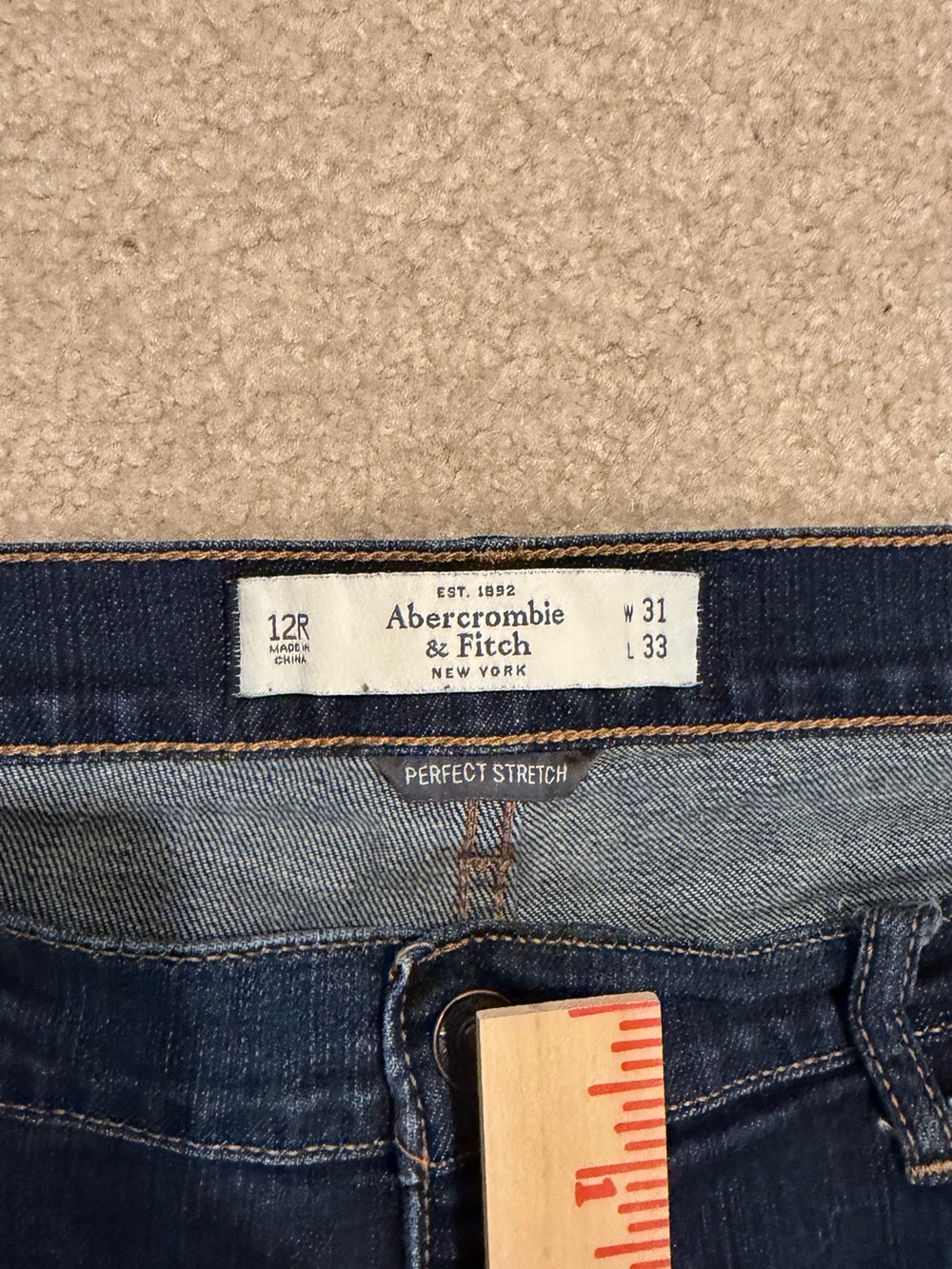 Abercrombie & Fitch Dark Blue Bootcut Jeans size 31x33 - Picture 4 of 7